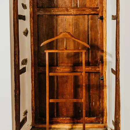 Casa Carballas Isabel 伊科德·德·洛斯·维诺斯